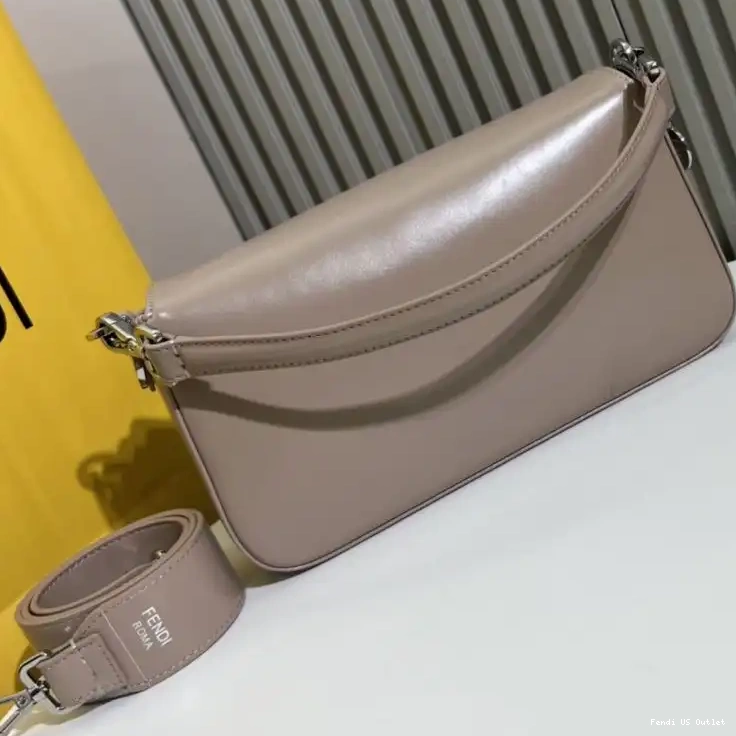 Cheap HOT Baguette In Smooth Leather Bag Khaki Medium Fendi Tiffany 0630
